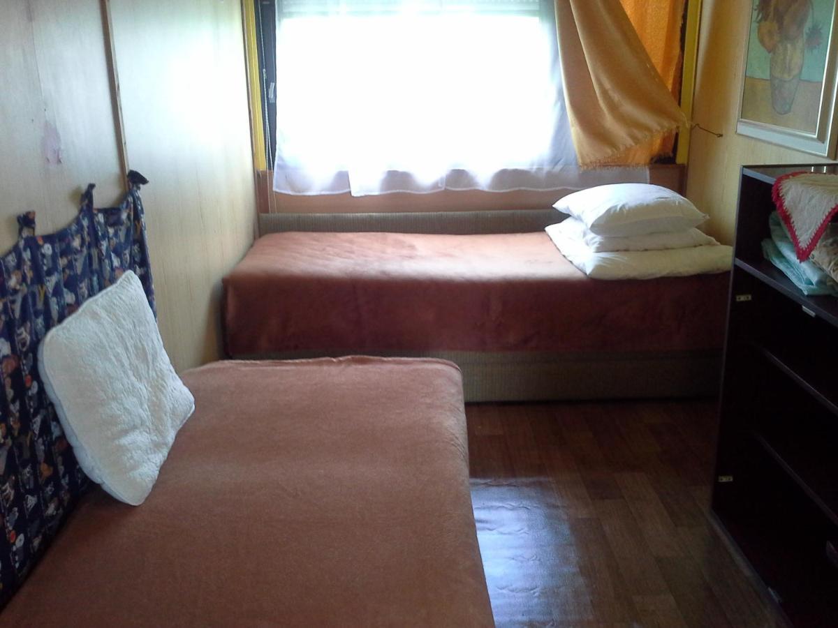 Utulny Privat Apartamento Veľký Meder Exterior foto