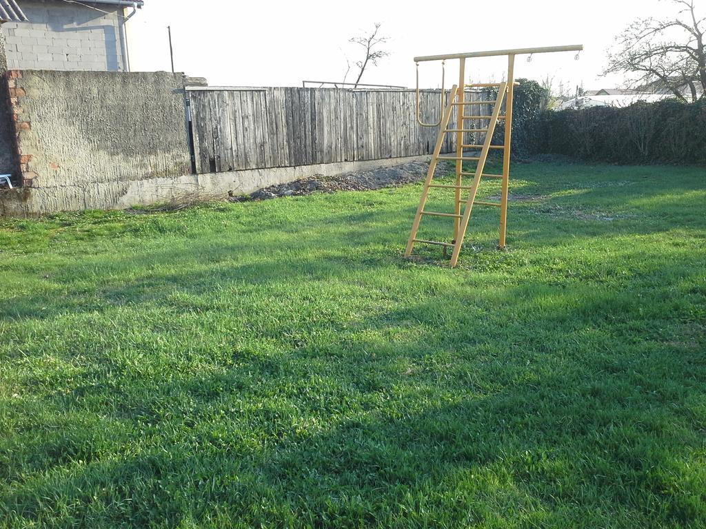 Utulny Privat Apartamento Veľký Meder Exterior foto