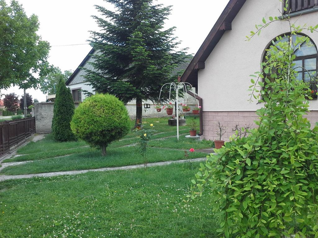 Utulny Privat Apartamento Veľký Meder Exterior foto